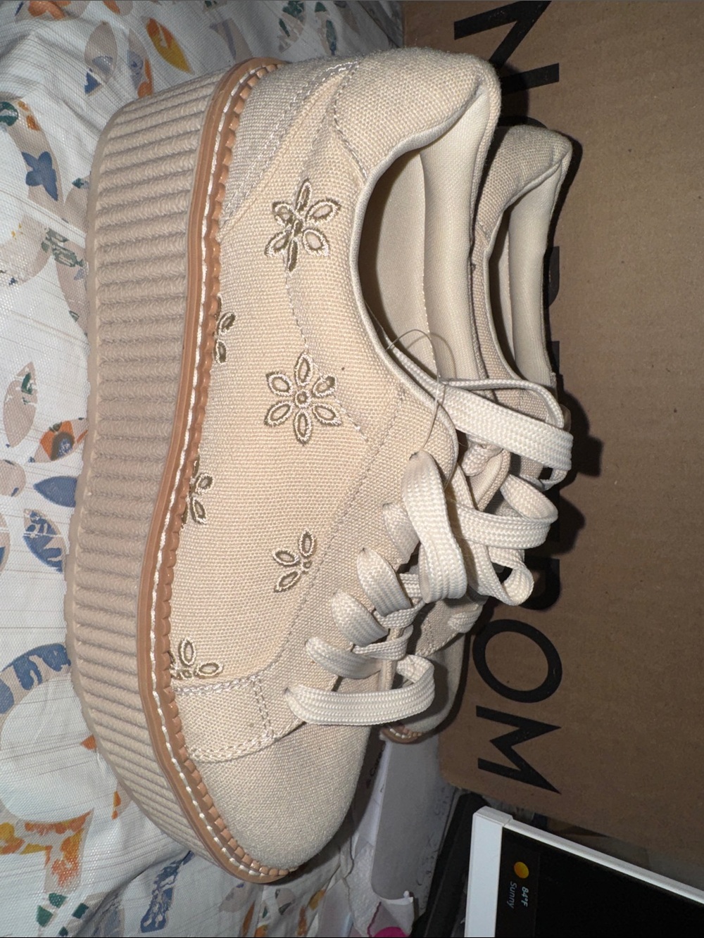 DOLCE VITA Neutral Floral Embroidered Platform Sneakers BRAND NEW